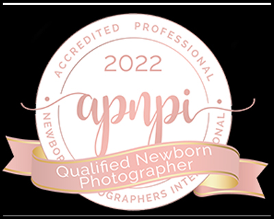 APNPI safety Certified newborn and maternity photographer in Minnesota