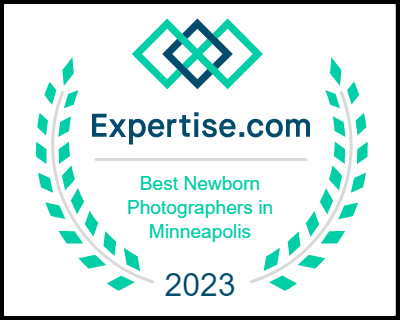 Expertise.com Minnesota's expert newborn photographer ;ost